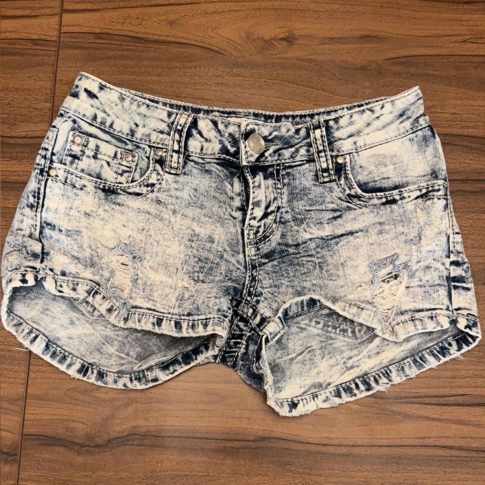 Daytrip Gray Jean Shorts Distressed Cut-Off Style